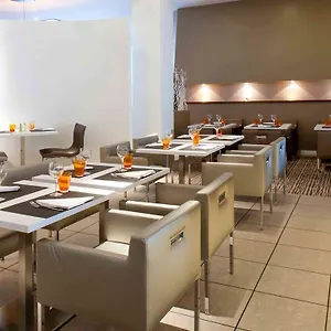 novotel-lyon-gerland.hotels-rhonealpes.com/